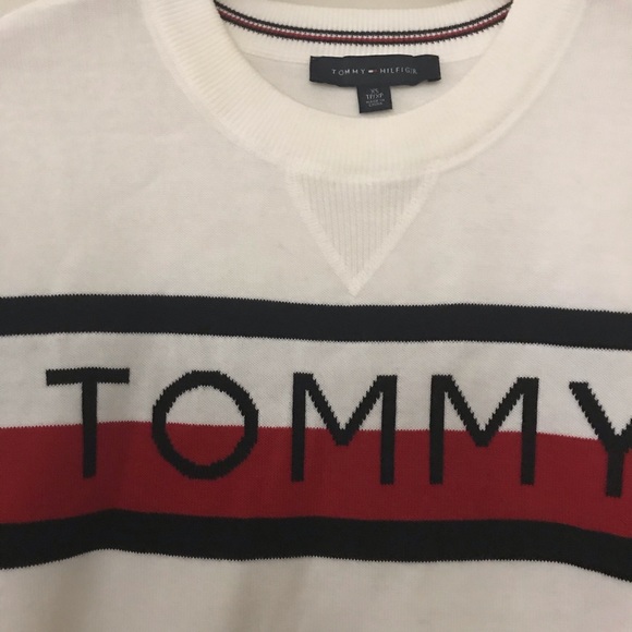 Tommy Hilfiger sweater - Picture 2 of 3